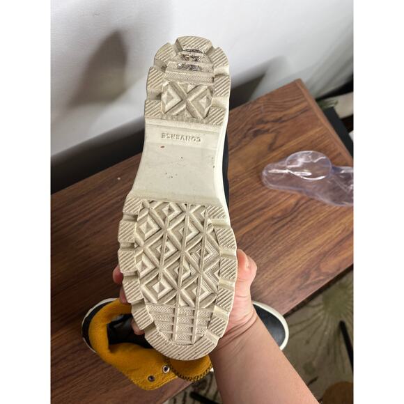 Converse Chuck Taylor All Star Lugged Sole High Top Black Saffron Yellow sz 10.5 - Picture 7 of 8